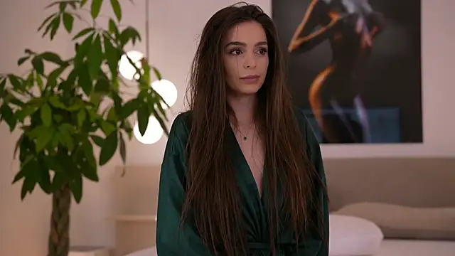 Snapshot of DoviaClaire chatting on 09-30-25, 06:18 DoviaClaire online show from 09-30-25, 06:18