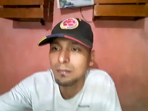 Snapshot of Sirius_5 chatting on 01-10-25, 02:57 Sirius 5 online show from 01-10-25, 02:57