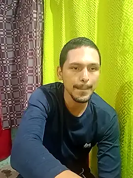 Snapshot of Sirius_5 chatting on 02-25-25, 05:19 Sirius 5 online show from 02-25-25, 05:19
