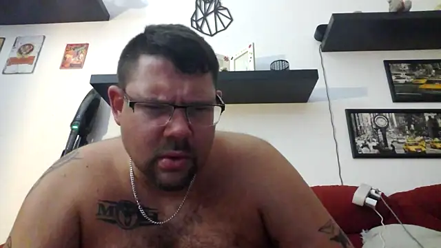 Snapshot of sexykevin17cm chatting on 04-15-26, 10:32 sexykevin17cm online show from 04-15-26, 10:32