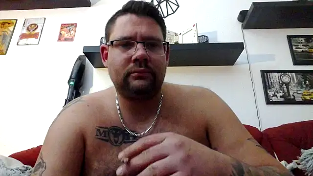Snapshot of sexykevin17cm chatting on 04-19-26, 07:49 sexykevin17cm online show from 04-19-26, 07:49