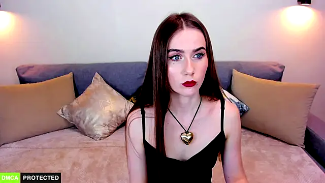 TheWoman   online show from 02-18-25, 06:47