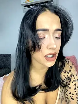 Shantal Lovee online show from 11-18-25, 09:19