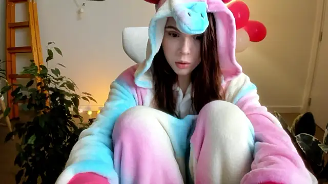 Snapshot of Pokemeboy chatting on 02-10-26, 05:39 Pokemeboy online show from 02-10-26, 05:39