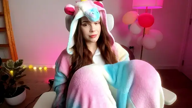 Snapshot of Pokemeboy chatting on 03-11-26, 06:25 Pokemeboy online show from 03-11-26, 06:25