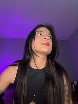 Snapshot of Sammy_pink chatting on 01-13-25, 11:49 Sammy pink online show from 01-13-25, 11:49