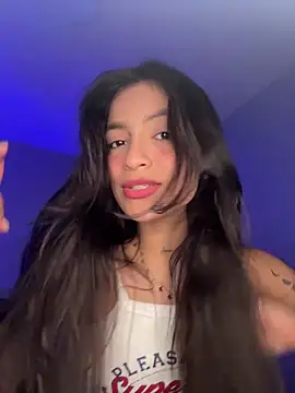 Snapshot of Sammy_pink chatting on 01-21-25, 01:29 Sammy pink online show from 01-21-25, 01:29