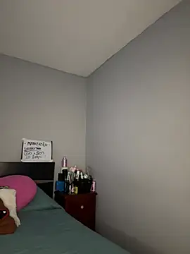 Snapshot of Sammy_pink chatting on 03-09-25, 10:52 Sammy pink online show from 03-09-25, 10:52