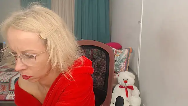 LuxuryNika online show from 09-20-25, 05:58