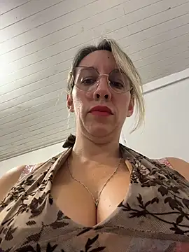 Gatitacarlita online show from 04-30-26, 09:30