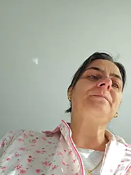 IsabelleCraft online show from 10-21-25, 08:04