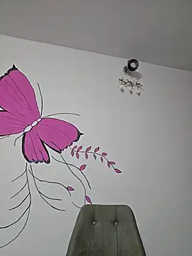 IsabelleCraft online show from 11-05-25, 05:13