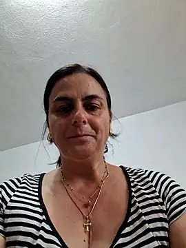 IsabelleCraft online show from 06-24-26, 10:14