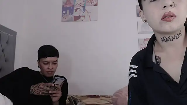 dulce maria x online show from 09-14-25, 05:23