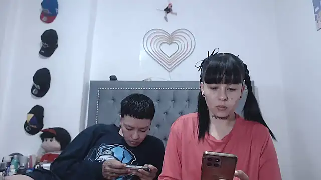 dulce maria x online show from 02-21-26, 04:02