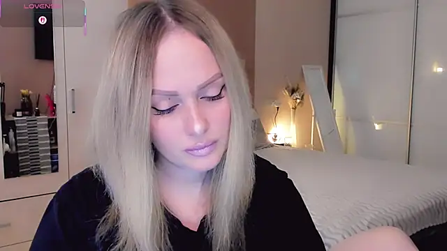 Snapshot of Libby_Nora chatting on 03-04-26, 09:04 Libby Nora online show from 03-04-26, 09:04