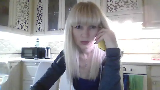 Snapshot of BarbaraKim chatting on 09-27-25, 03:06 BarbaraKim online show from 09-27-25, 03:06