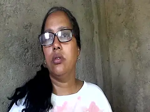 Snapshot of Damita999 chatting on 01-10-25, 07:32 Damita999 online show from 01-10-25, 07:32