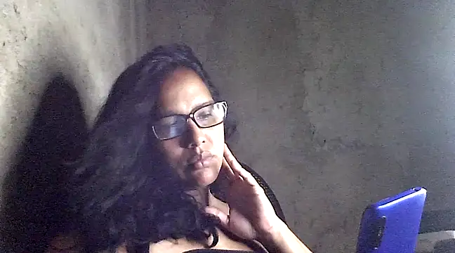 Snapshot of Damita999 chatting on 01-14-25, 10:34 Damita999 online show from 01-14-25, 10:34