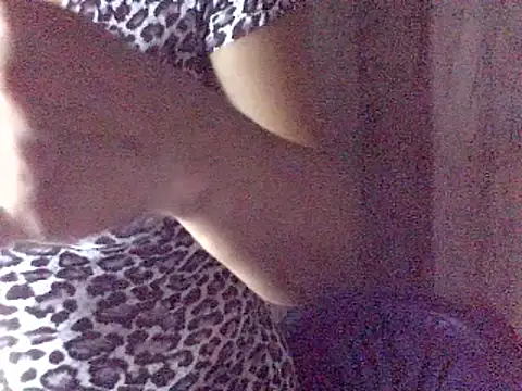 Snapshot of Damita999 chatting on 01-25-25, 04:46 Damita999 online show from 01-25-25, 04:46