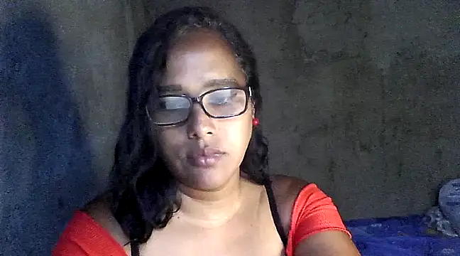 Snapshot of Damita999 chatting on 02-19-25, 04:44 Damita999 online show from 02-19-25, 04:44