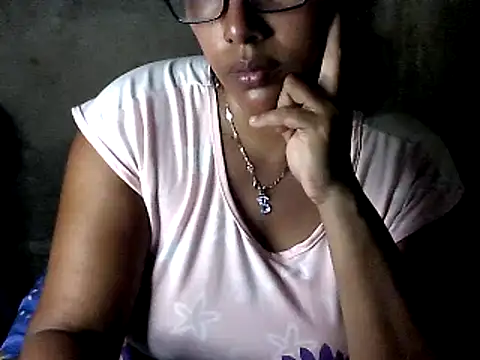 Snapshot of Damita999 chatting on 02-22-25, 03:47 Damita999 online show from 02-22-25, 03:47
