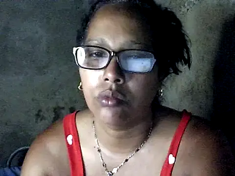 Snapshot of Damita999 chatting on 02-22-25, 10:31 Damita999 online show from 02-22-25, 10:31