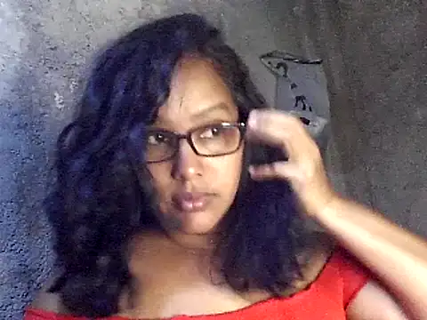 Snapshot of Damita999 chatting on 03-10-25, 05:39 Damita999 online show from 03-10-25, 05:39