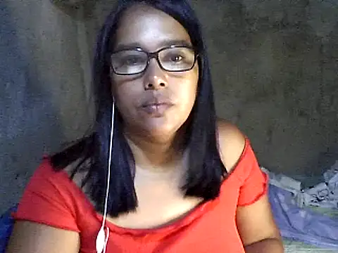 Snapshot of Damita999 chatting on 03-12-25, 06:18 Damita999 online show from 03-12-25, 06:18