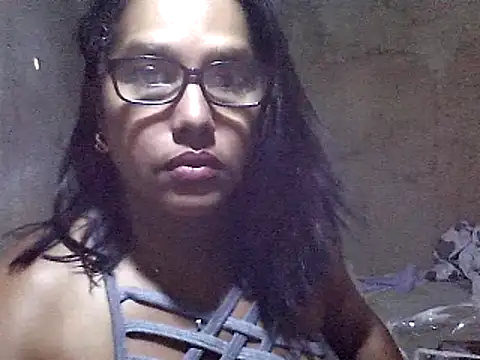 Snapshot of Damita999 chatting on 03-13-25, 02:23 Damita999 online show from 03-13-25, 02:23