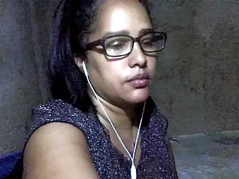 Snapshot of Damita999 chatting on 03-14-25, 05:48 Damita999 online show from 03-14-25, 05:48