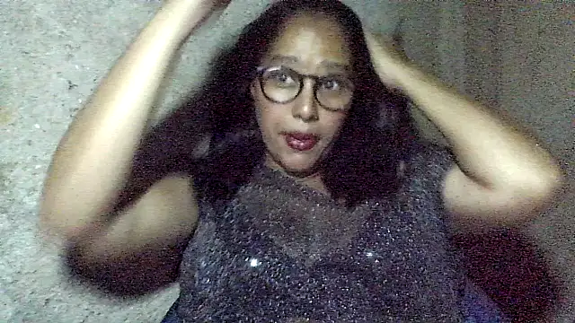 Snapshot of Damita999 chatting on 09-13-25, 10:42 Damita999 online show from 09-13-25, 10:42