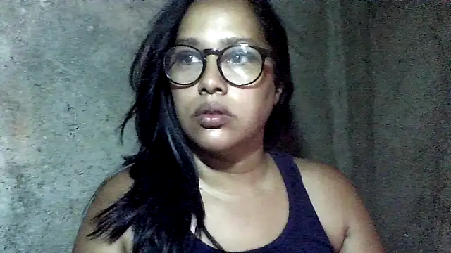 Snapshot of Damita999 chatting on 09-15-25, 05:02 Damita999 online show from 09-15-25, 05:02