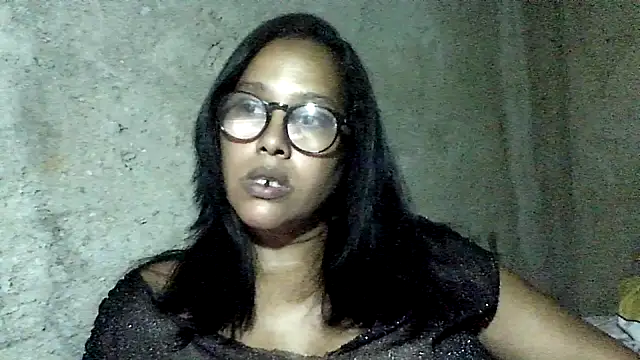 Snapshot of Damita999 chatting on 09-17-25, 07:54 Damita999 online show from 09-17-25, 07:54