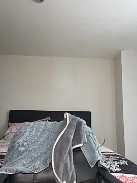 swrennn19 online show from 12-16-24, 07:21