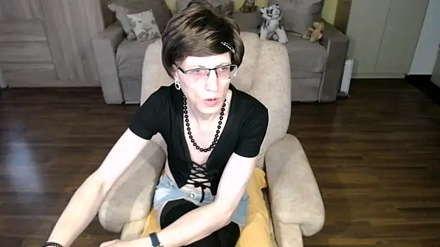 clementine online show from 05-11-26, 02:56