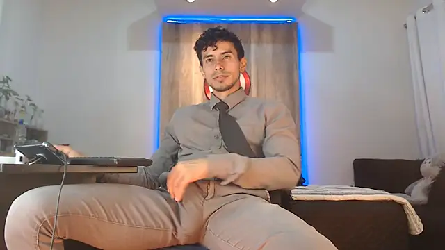 Andrew 4  online show from 10-27-25, 04:49