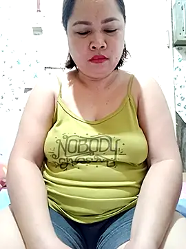 XXLorie 02 online show from 10-06-25, 09:12