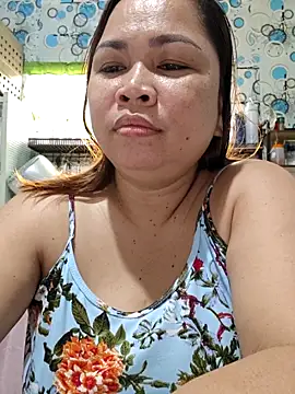 XXLorie 02 online show from 06-16-26, 11:29