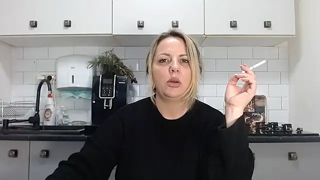 erikaerika online show from 01-11-25, 02:15