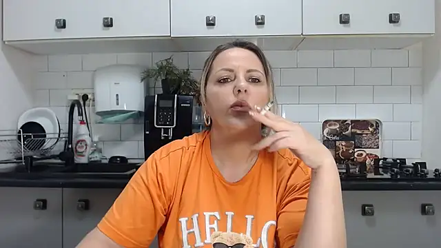 erikaerika online show from 01-14-25, 02:53
