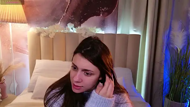 Eille Elfie online show from 09-29-25, 05:01