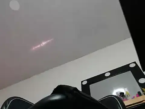 Snapshot of vittoriaromano chatting on 01-08-25, 02:35 vittoriaromano online show from 01-08-25, 02:35