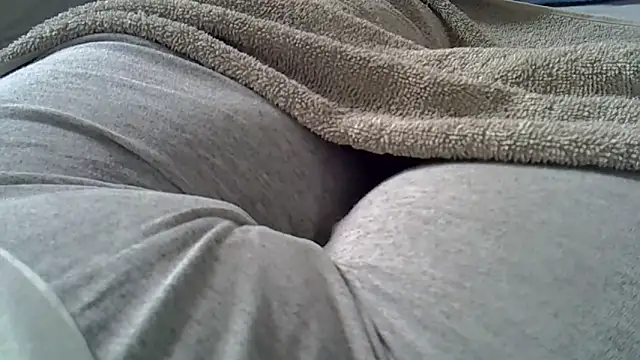 Snapshot of perescam chatting on 02-21-26, 04:41 perescam online show from 02-21-26, 04:41