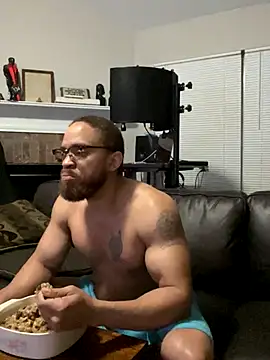 Snapshot of Fathero1time chatting on 10-11-25, 01:38 Fathero1time online show from 10-11-25, 01:38