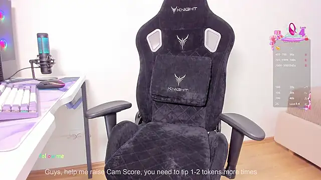 Snapshot of SkyqueenI chatting on 09-23-25, 08:06 SkyqueenI online show from 09-23-25, 08:06