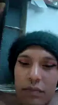Snapshot of LUNAdeMARTE chatting on 01-11-25, 04:27 LUNAdeMARTE online show from 01-11-25, 04:27