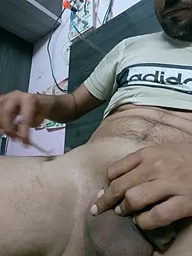 HotBoyOm online show from 03-09-25, 05:28