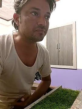 Snapshot of HotBoyOm chatting on 02-20-26, 10:05 HotBoyOm online show from 02-20-26, 10:05