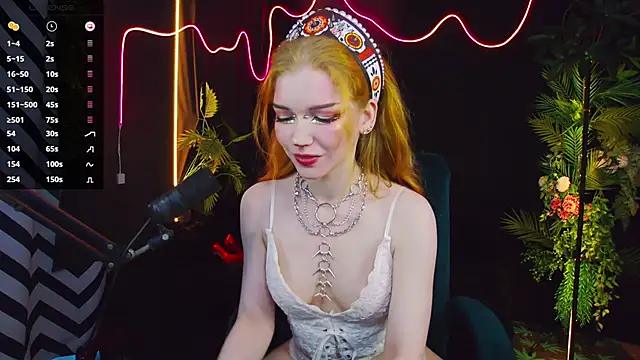 Snapshot of Misamane chatting on 05-25-26, 04:02 Misamane online show from 05-25-26, 04:02